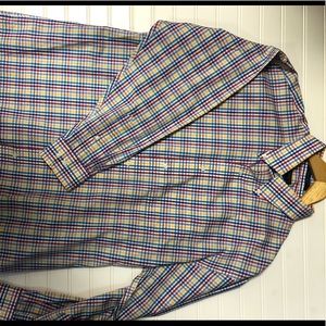 Sz. Large Landry’s casual button down